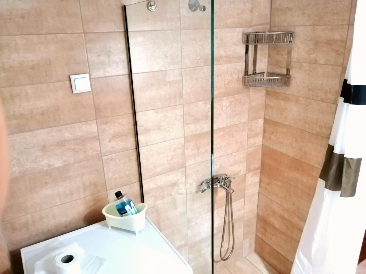 Driftwood Center Apartment Kavala Esterno foto