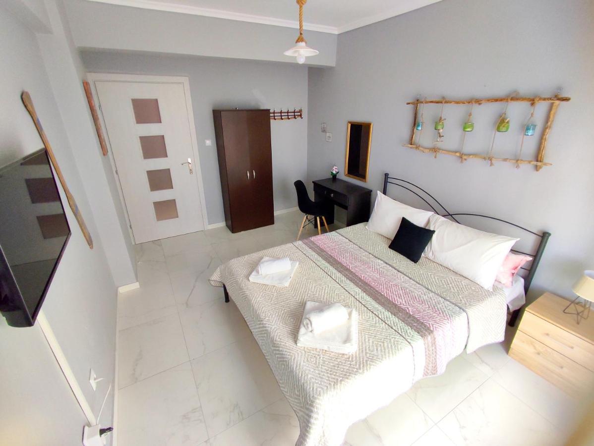 Driftwood Center Apartment Kavala Esterno foto